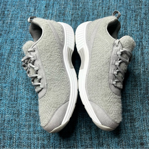 Orthofeet 989 Coral Wool Comfort Sneakers in Gray White WIDE Width - Picture 6 of 9